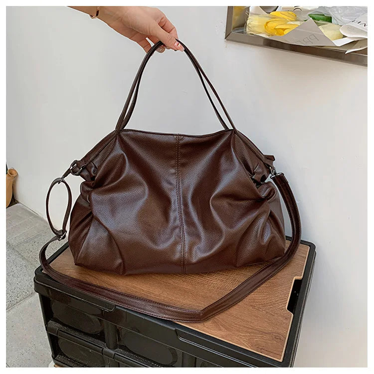 Flora Big Black Shoulder