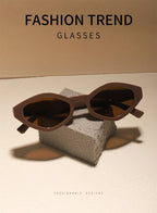 Flora Vintage Cat Eye