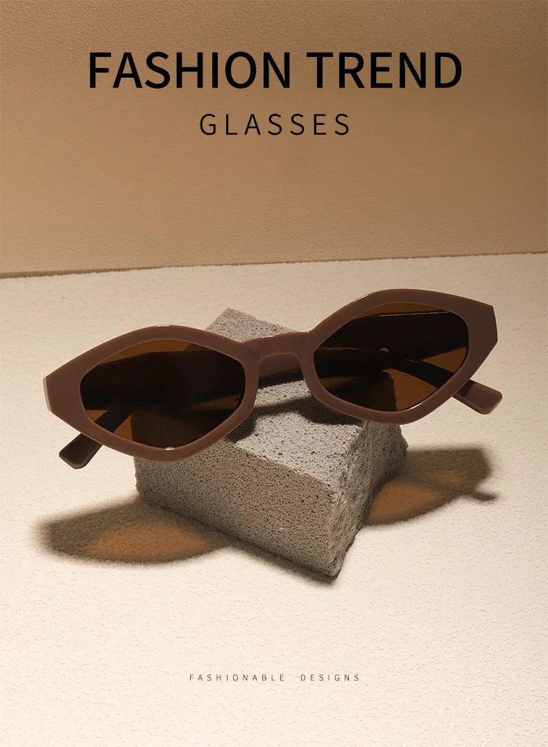 Flora Vintage Cat Eye